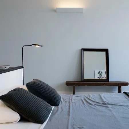 Baixa24 •p2r• Bright In Vibrant Downtown Daire *