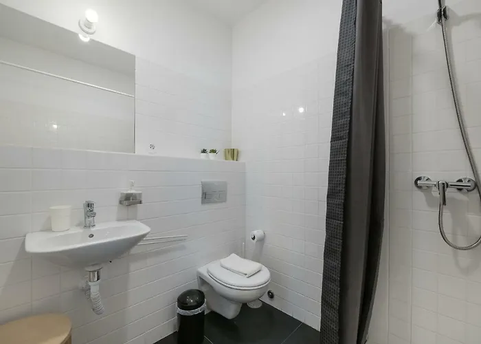 Baixa24 •p2r• Bright In Vibrant Downtown Daire *