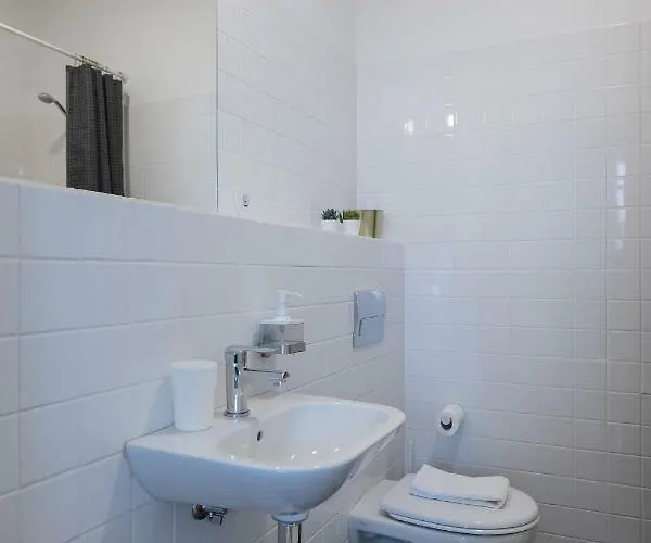 Apartamento Baixa24 •p2r• Bright In Vibrant Downtown