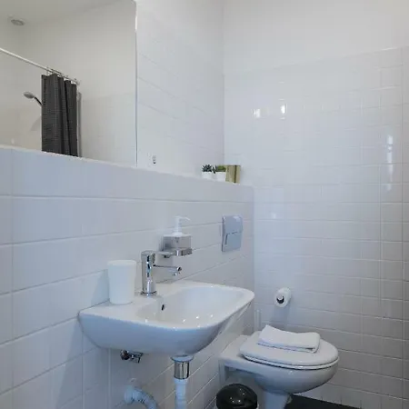 아파트 Baixa24 •p2r• Bright In Vibrant Downtown